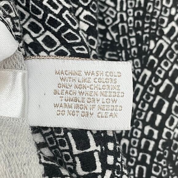 Chico’s Weekend By Chico’s Black and White Knit Pullover Size Large - Picture 8 of 10
